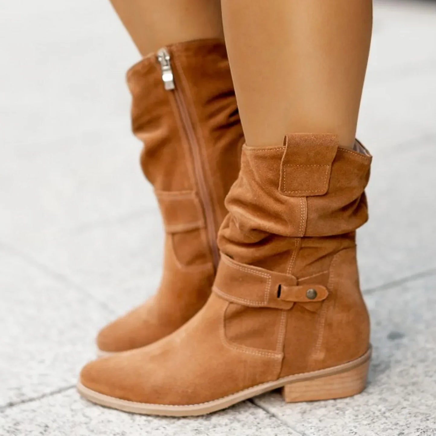 Bottes stylées en daim pour femme