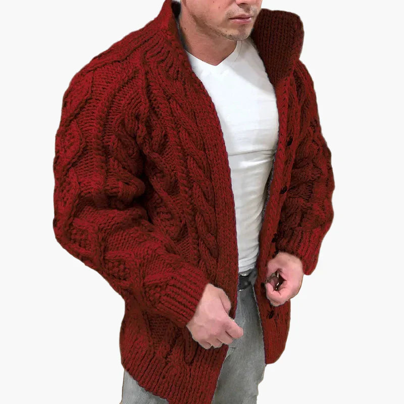 Cardigan tressé en grosse maille élégant