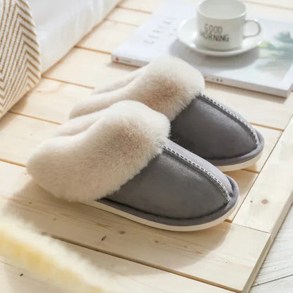 Pantoufles femme en peluche bordées de fourrure douillette