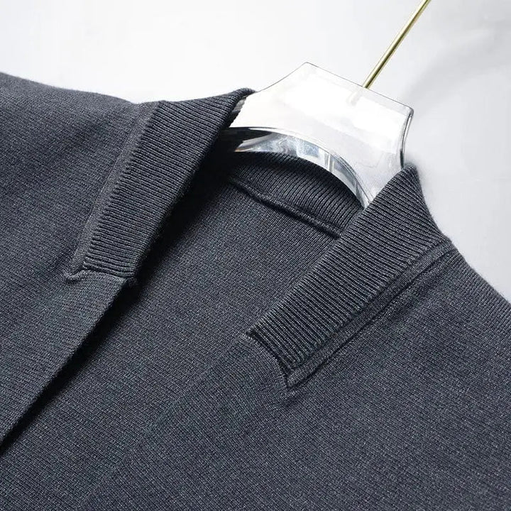 Elegante Damen Strickjacke mit Knöpfen - IdealeKleiden