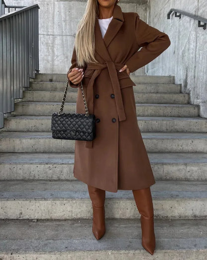 Élégant manteau d'hiver pour femme avec ceinture