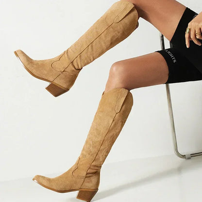 Bottes de cowboy stylées en daim marron Printemps