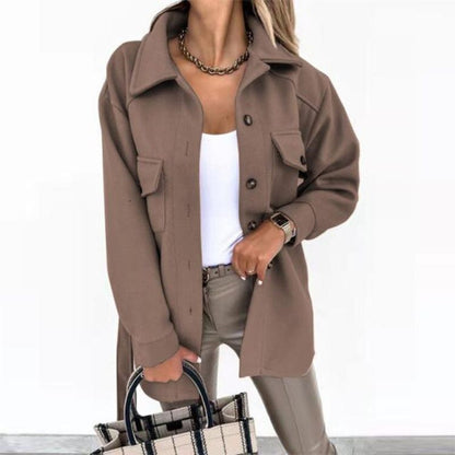 Veste femme tendance, boutonnée, avec poches plaquées