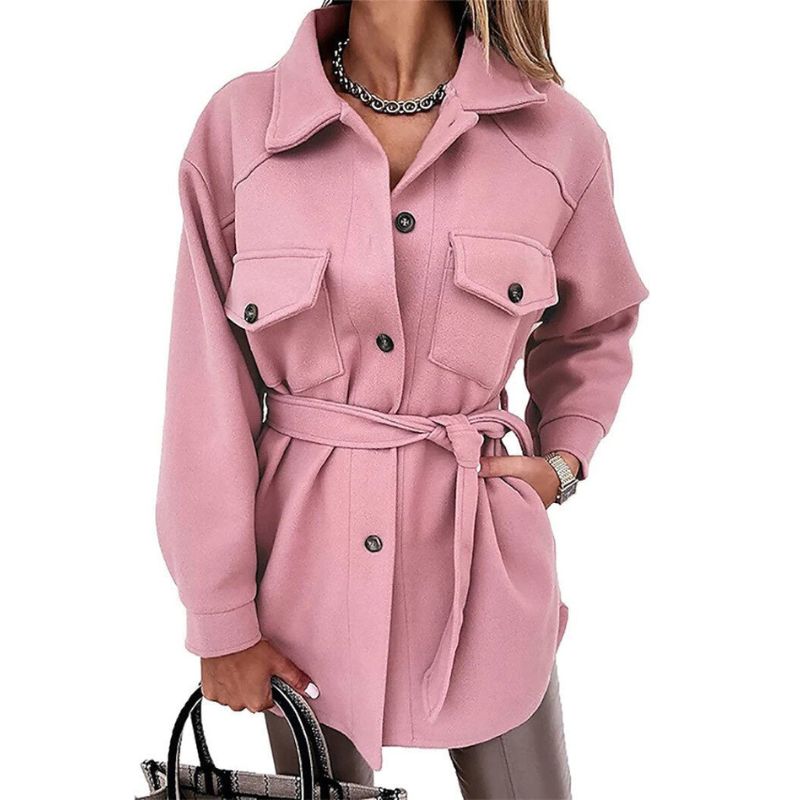 Veste femme tendance, boutonnée, avec poches plaquées