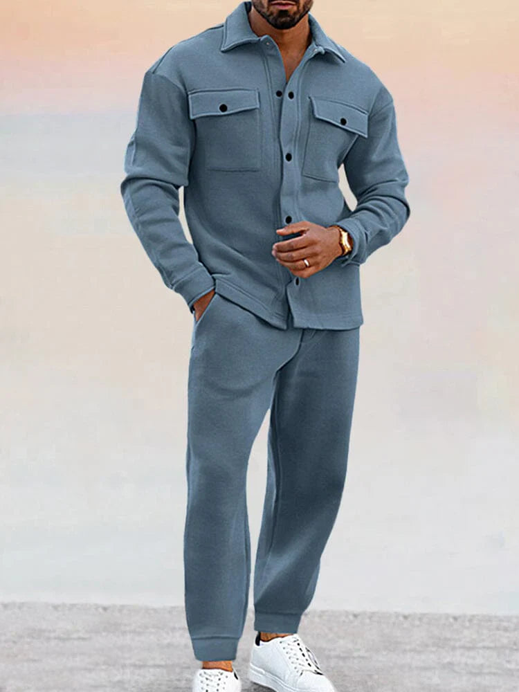 Costume deux pièces homme élégant et sportif