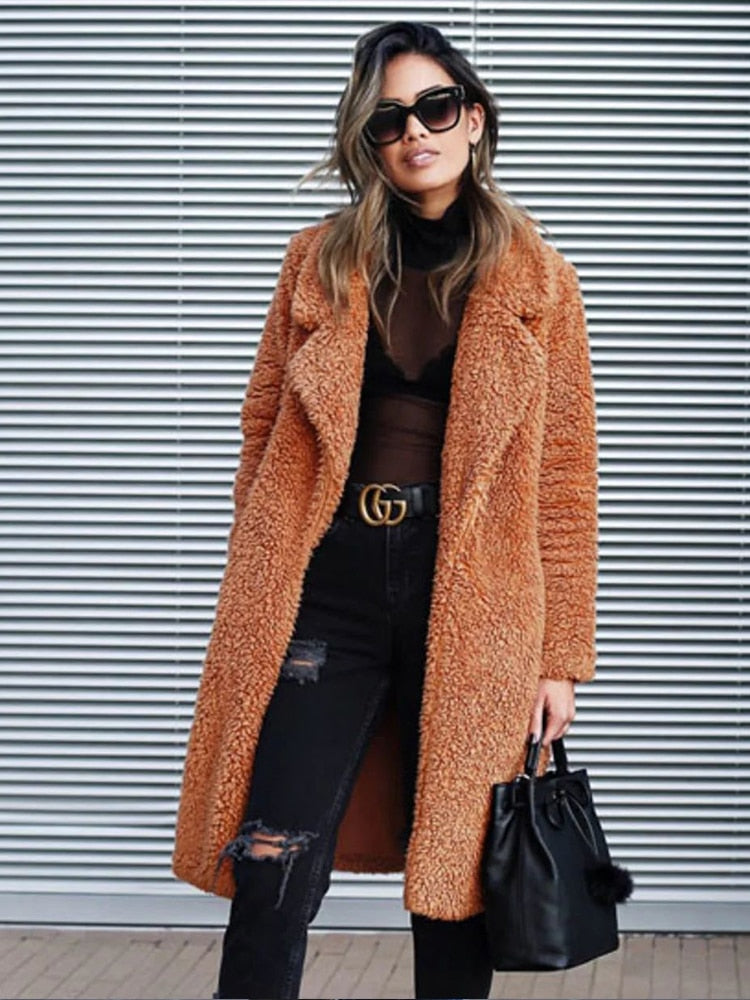 Veste de Luxe pour Femme Fausse Fourrure Design Moderne