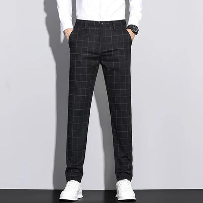 Pantalon homme à rayures look moderne