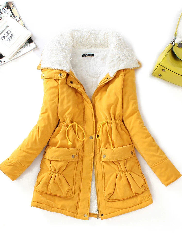 Robe d'hiver chaude avec doublure en fausse fourrure et coupe ajustable