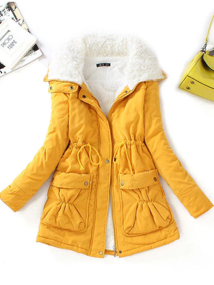 Robe d'hiver chaude avec doublure en fausse fourrure et coupe ajustable