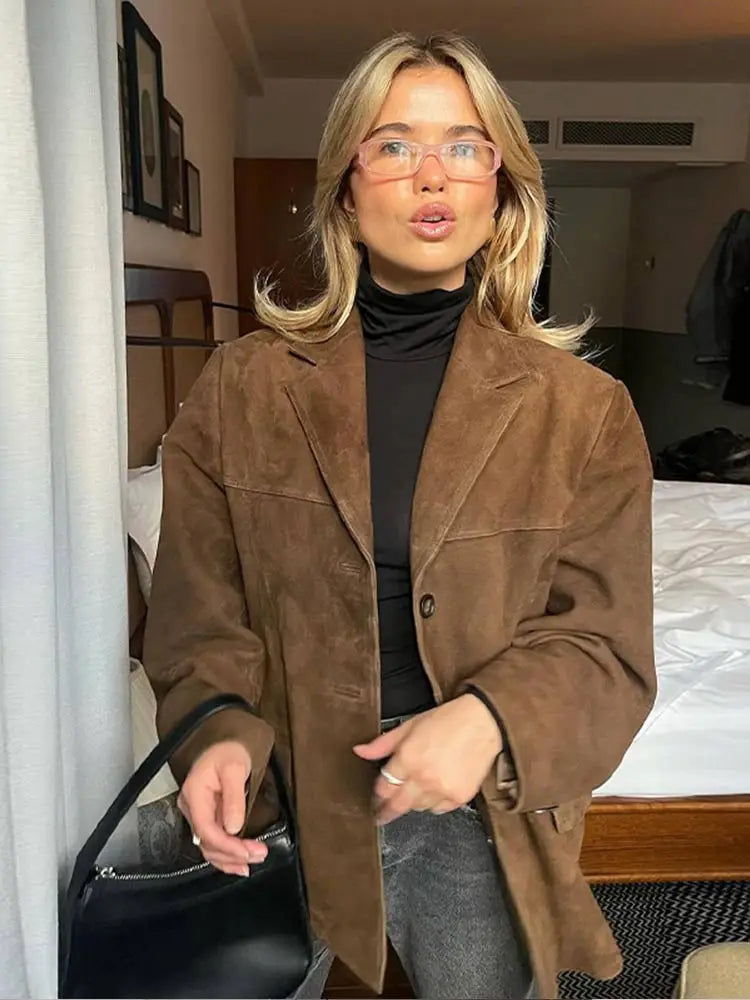 Manteau élégant pour femme en daim classique