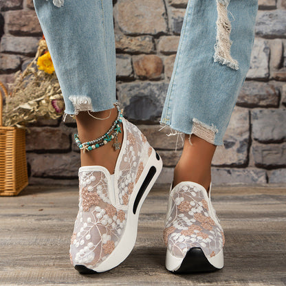 Chaussures élégantes pour femme au design moderne