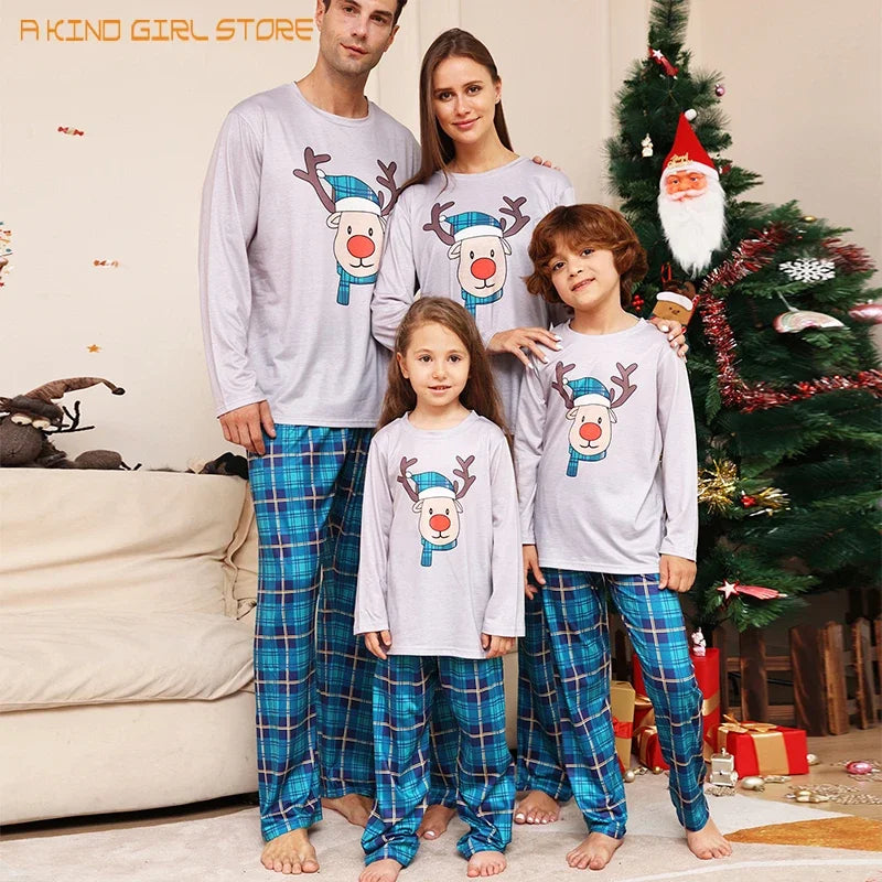 Weihnachtspyjama Blau Rentier Motiv - IdealeKleiden