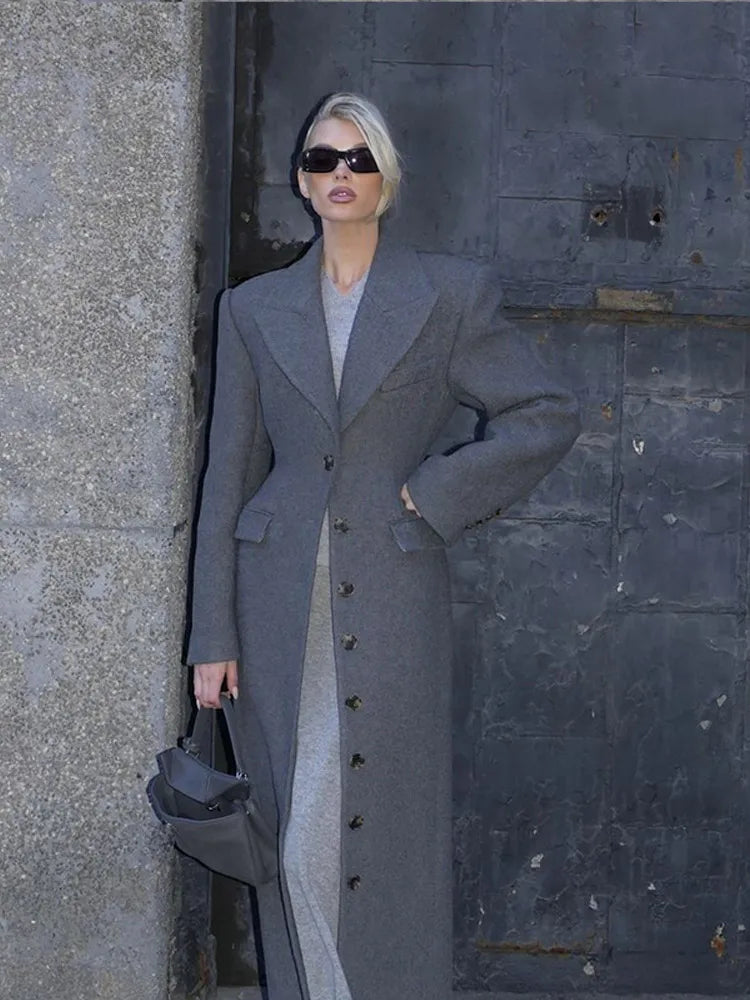 Élégant manteau long pour femme couleur vin