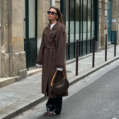 Trench-coat court stylé en laine pour femme