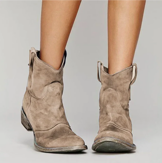 Elegante Stiefel aus Wildleder Western Style - IdealeKleiden