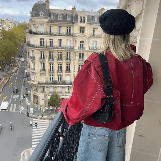 Blouson en cuir noir tendance et décontracté