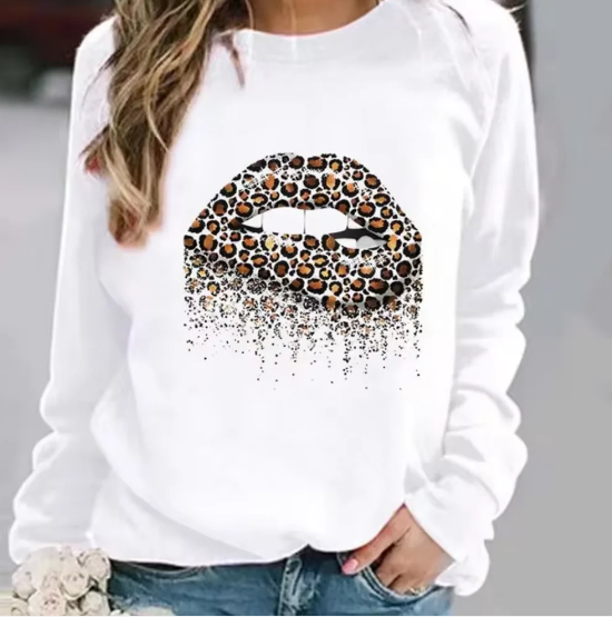 Pull en coton doux à motif lèvres