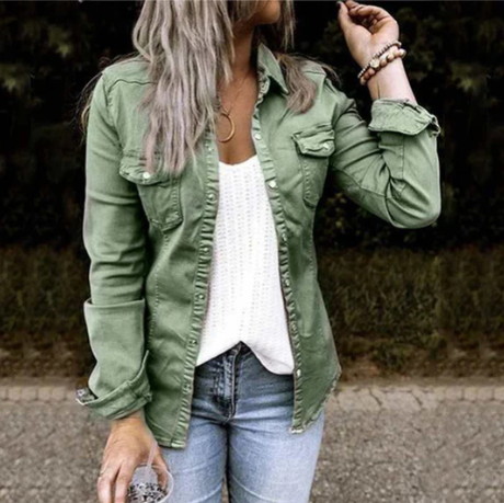Veste en jean femme stylée et moderne
