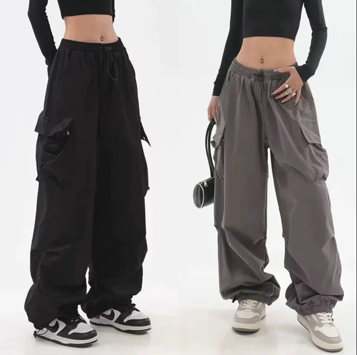 Elegante Damen Cargohosen Rubinrot - IdealeKleiden