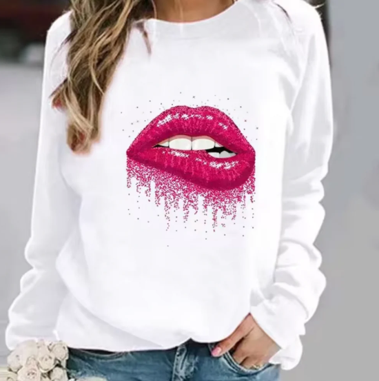 Pull en coton doux à motif lèvres