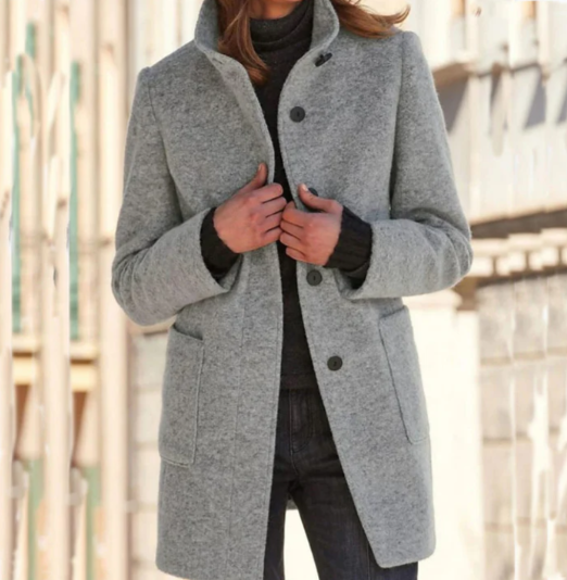 Manteau élégant à boutons pour femme
