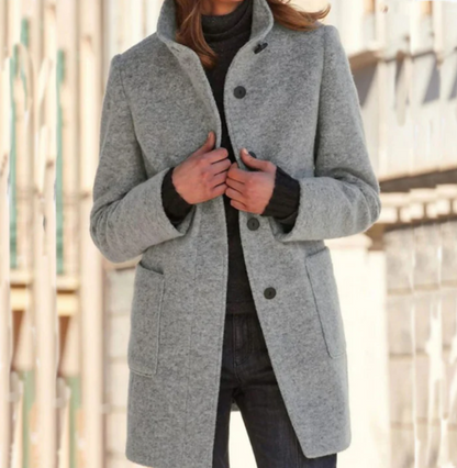 Manteau élégant à boutons pour femme