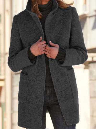Manteau élégant à boutons pour femme
