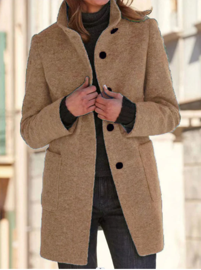 Manteau élégant à boutons pour femme