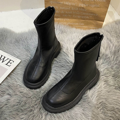 Bottes femme moderne aspect cuir