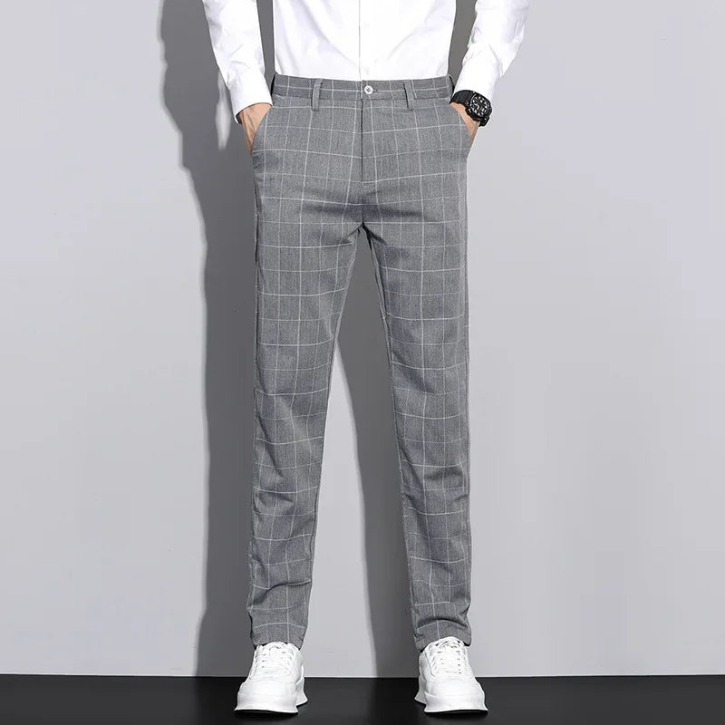 Pantalon homme à rayures look moderne