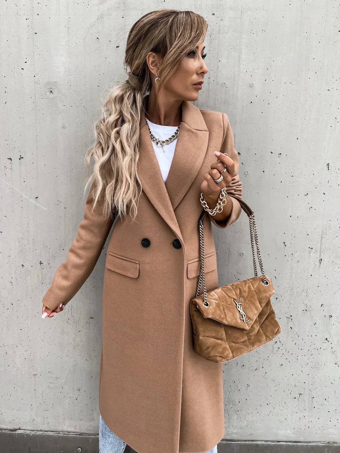 Élégant manteau d'hiver noir chic pour femme