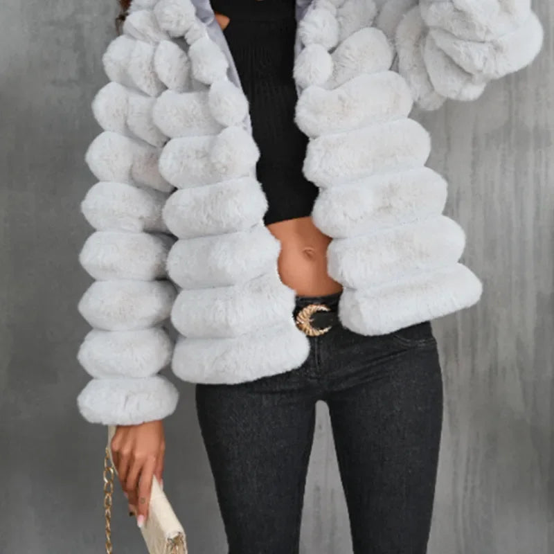 Robe de luxe | Manteau en fausse fourrure