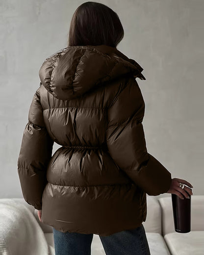 Doudoune matelassée hiver pour femme avec cordon de serrage et aspect brillant