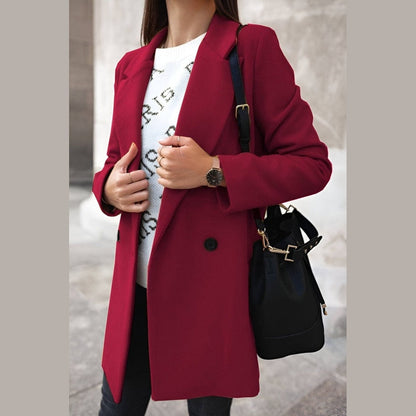 Veste d'hiver longue élégante pour femme avec fermeture boutonnée