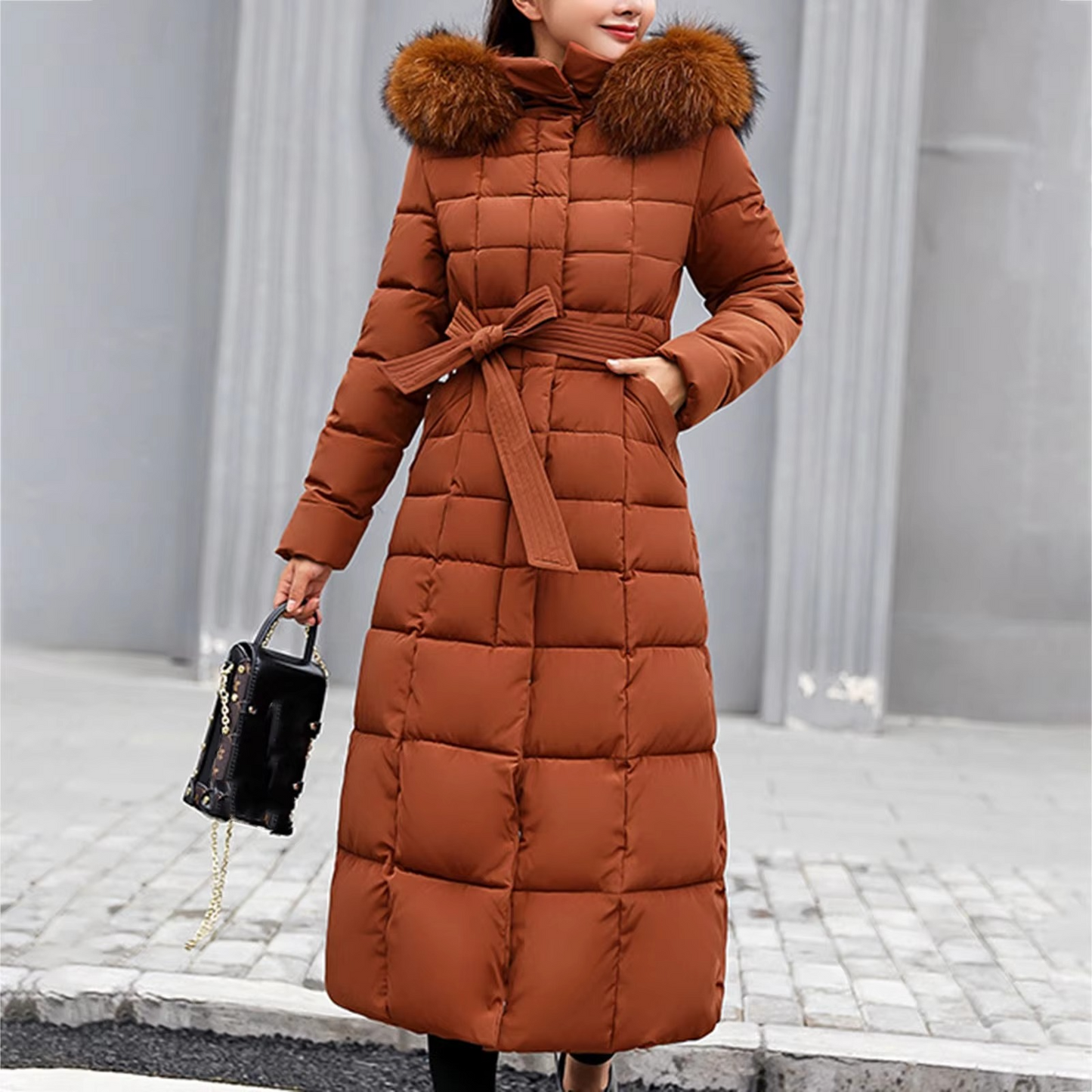 Doudoune Longue Élégante pour Femme avec Détails en Fourrure