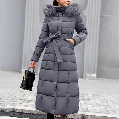 Doudoune Longue Élégante pour Femme avec Détails en Fourrure