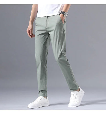 Pantalon chino slim moderne pour homme