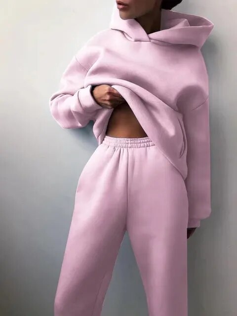 Ensemble de survêtement moderne et confortable pour femme