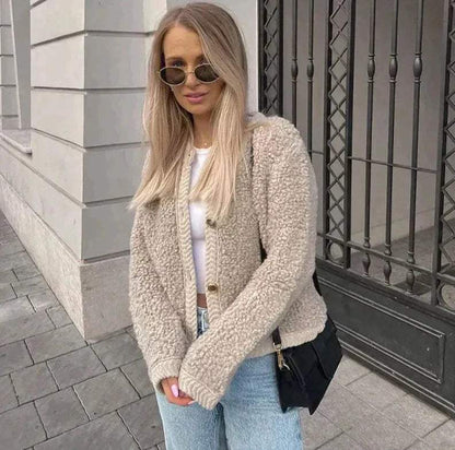 Surchemise moderne pour femme, style tendance