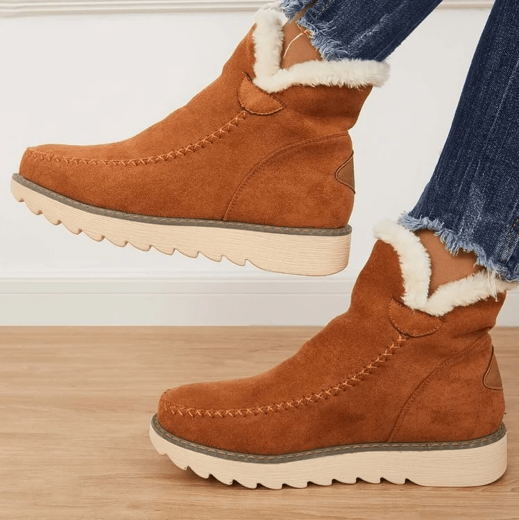 Warmes Winterstiefel Paar - IdealeKleiden
