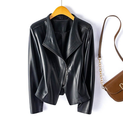 Veste en cuir femme stylée asymétrique