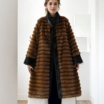 Manteau tendance coupe décontractée col montant avec garniture en fourrure
