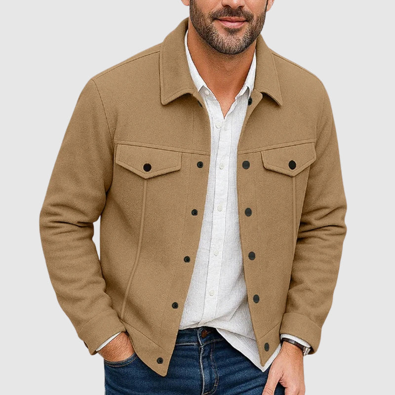 Blouson en cuir élégant pour femme, design boutonné