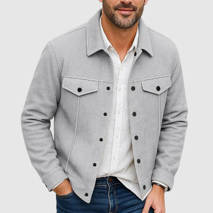 Blouson en cuir élégant pour femme, design boutonné