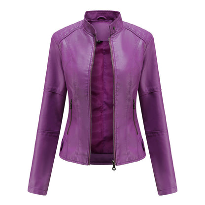 Blouson de motard en cuir avec fermeture éclair et clous