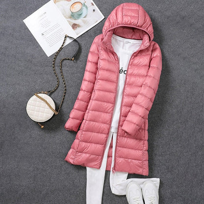 Doudoune longue d'hiver élégante avec capuche pour femme