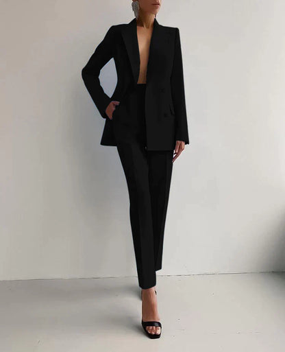Ensemble de costume élégant : Blazer et pantalon chics
