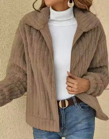 Doudoune femme texturée, coupe élégante