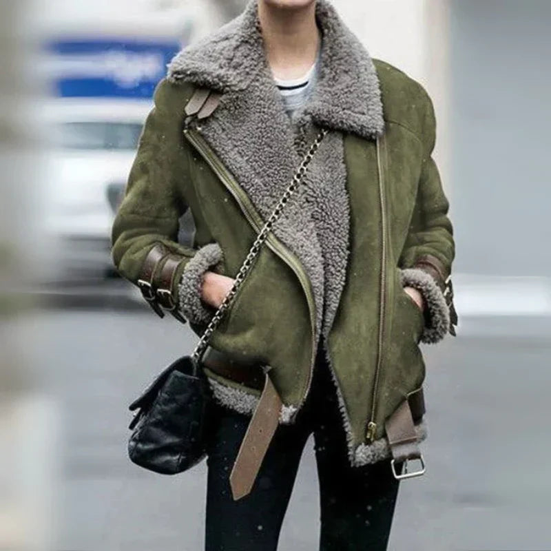 Blouson en cuir style motard avec boucles
