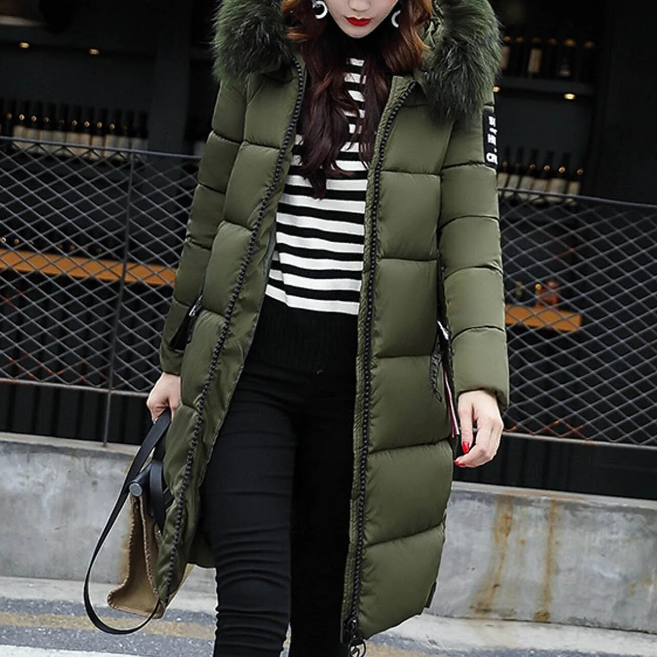 Manteau long élégant d'hiver pour femme